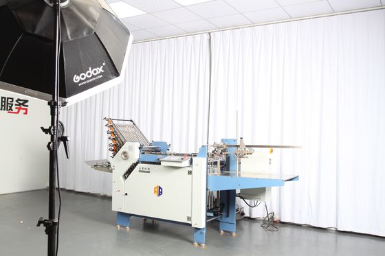 Przemysłowa falcerka A3 o szerokości 480 mm z 12 płytkami klamrowymi