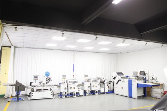 Maszyna do składania i etykietowania ulotek farmaceutycznych o dużej prędkości 480/600 mm Szerokość zewnętrzna